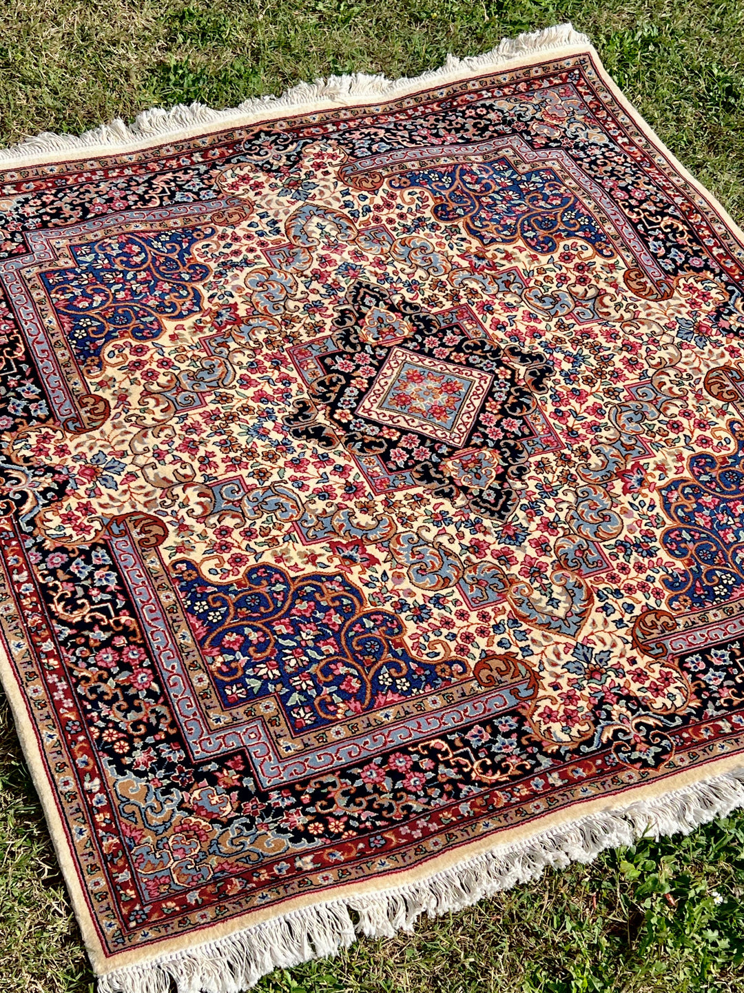 Tappeto Berkana Royal Mongolia 185×165 cm