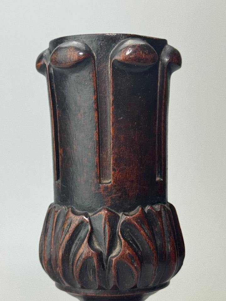 Vaso vintage in legno intagliato – decoro floreale – 22 cm