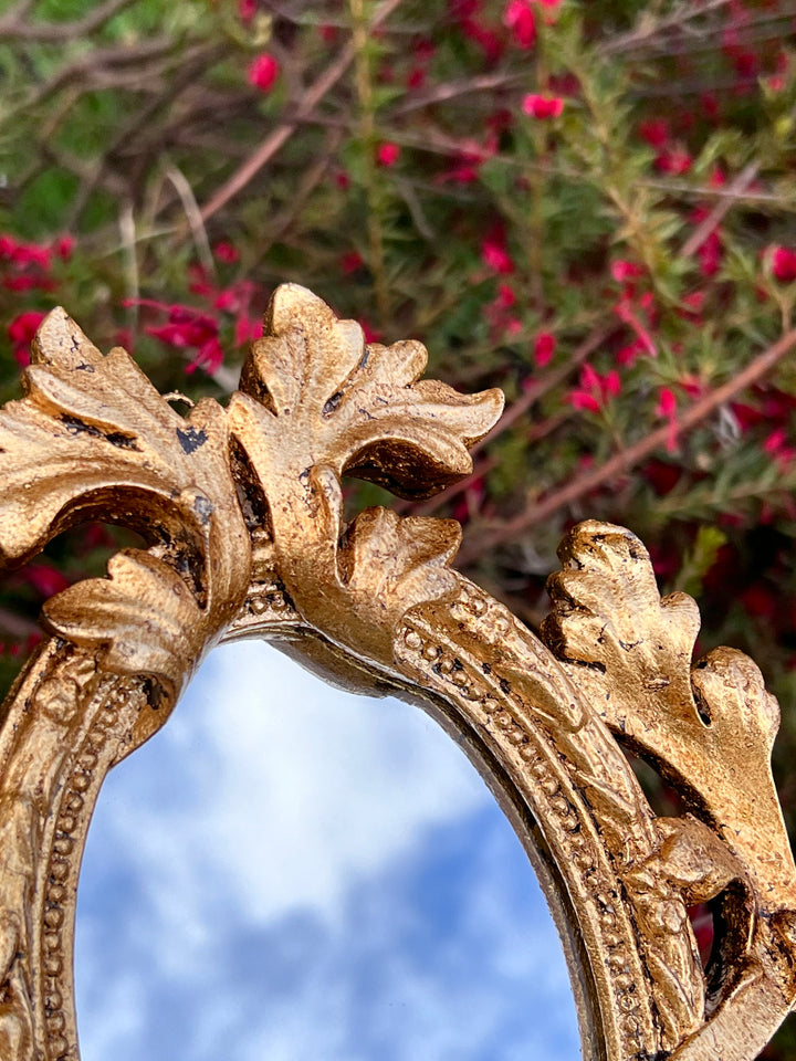 Specchietto dorato decoro fogliaceo misure 16x21