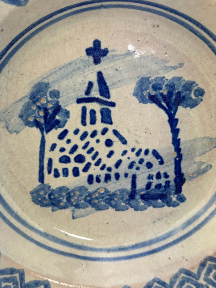 Piatto in maiolica decorata in blu produzione popolare italiana