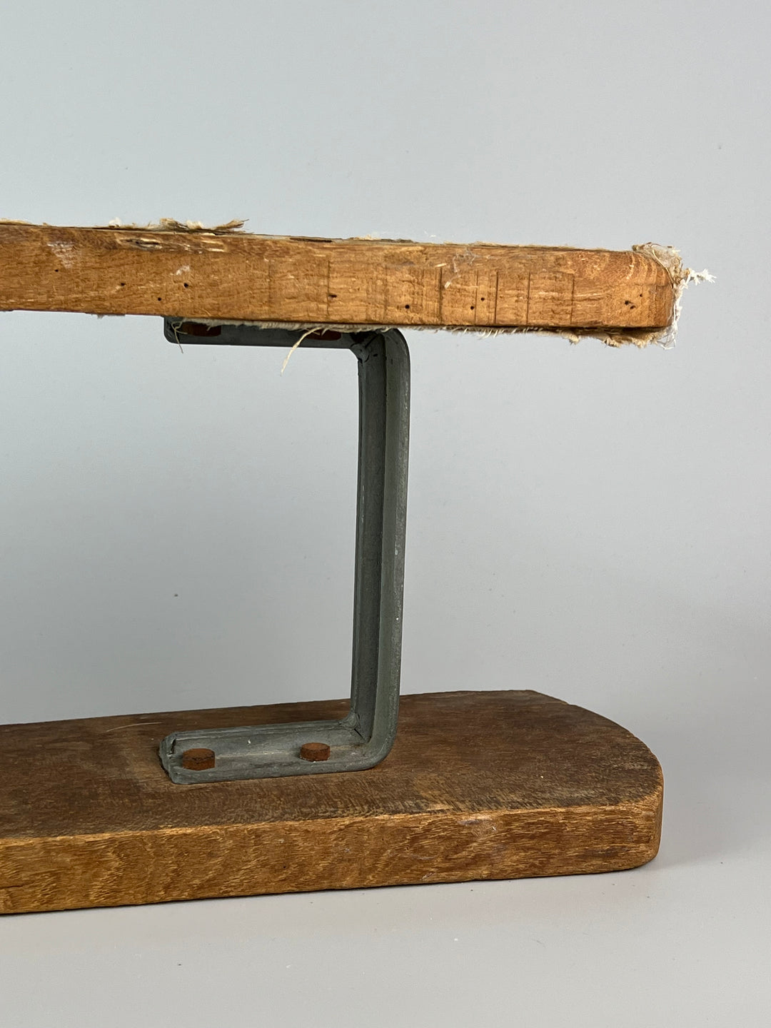 Antico Stiramaniche in legno vintage