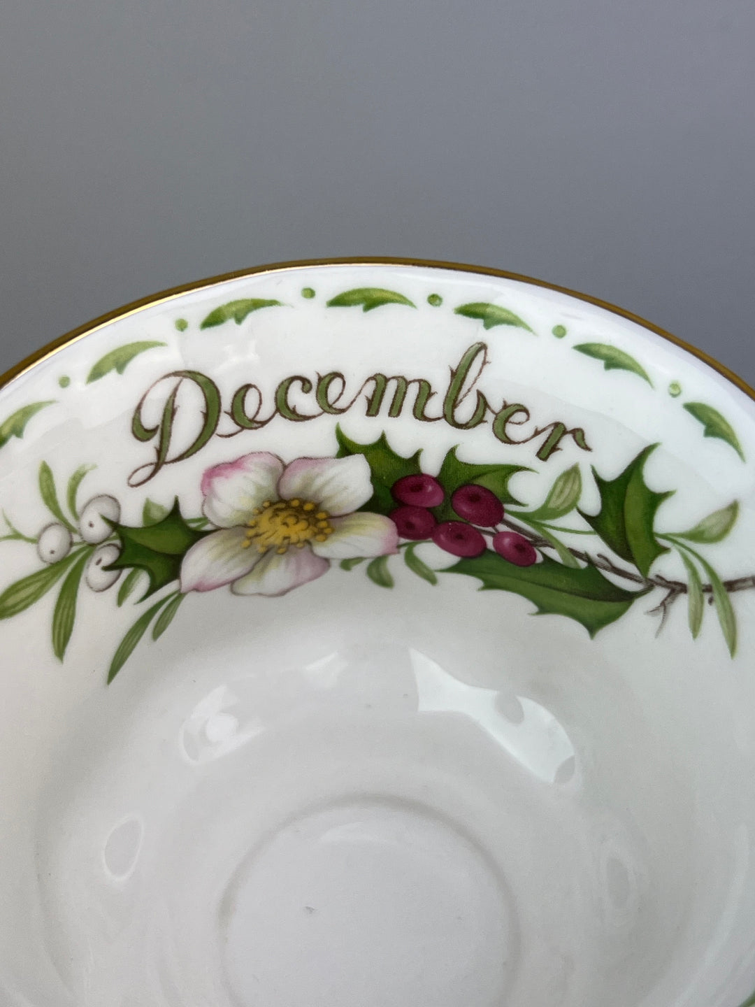 Tazza da tè Royal Albert Flower of the Month "December"