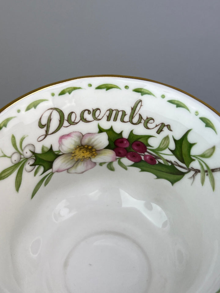 Tazza da tè Royal Albert Flower of the Month "December"