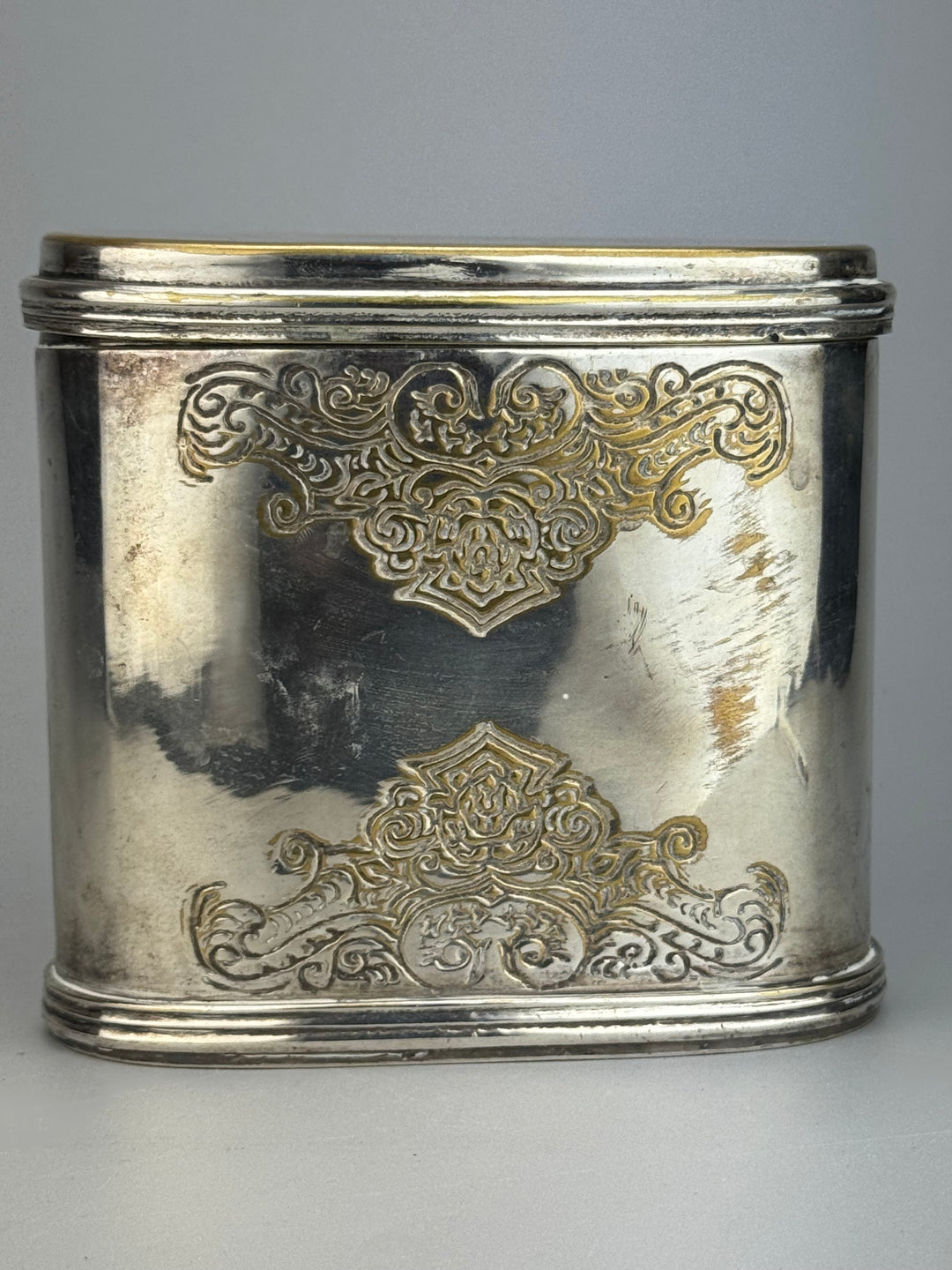Scatola porta tè vintage in silverplate inciso