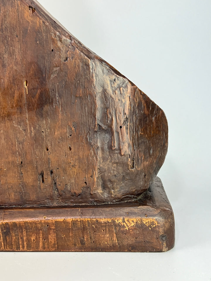 Coppia di capitelli in legno intagliati a mano elementi architettonici antichi