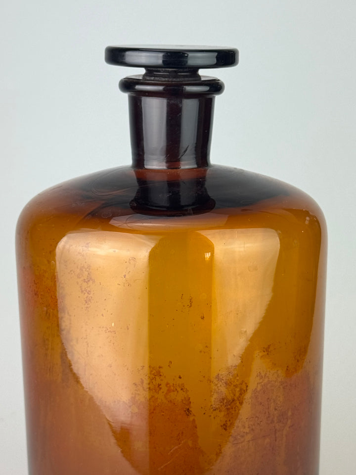 Bottiglia da farmacia vintage in vetro ambrato con tappo – 27 cm