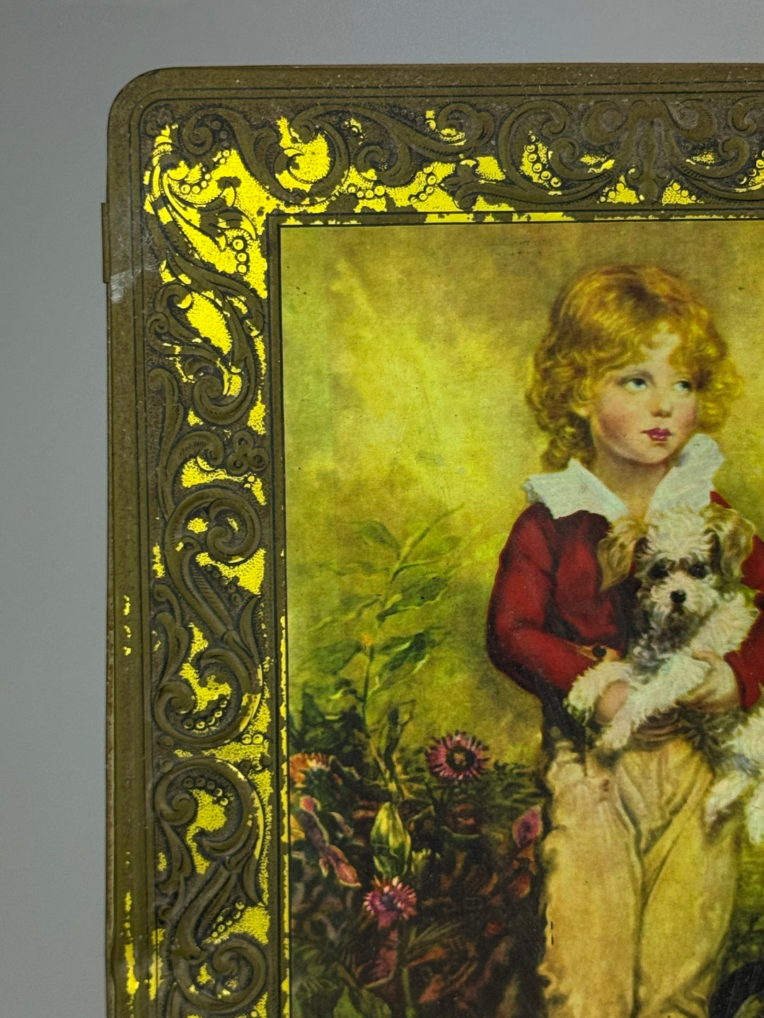 Scatola di latta vintage per torrone Rocco Scutellà e Figlio Bambino con cagnolino