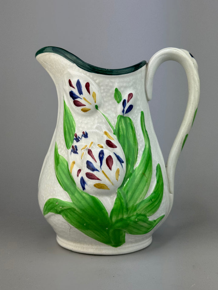 Brocca in ceramica decorata a mano con motivo floreale