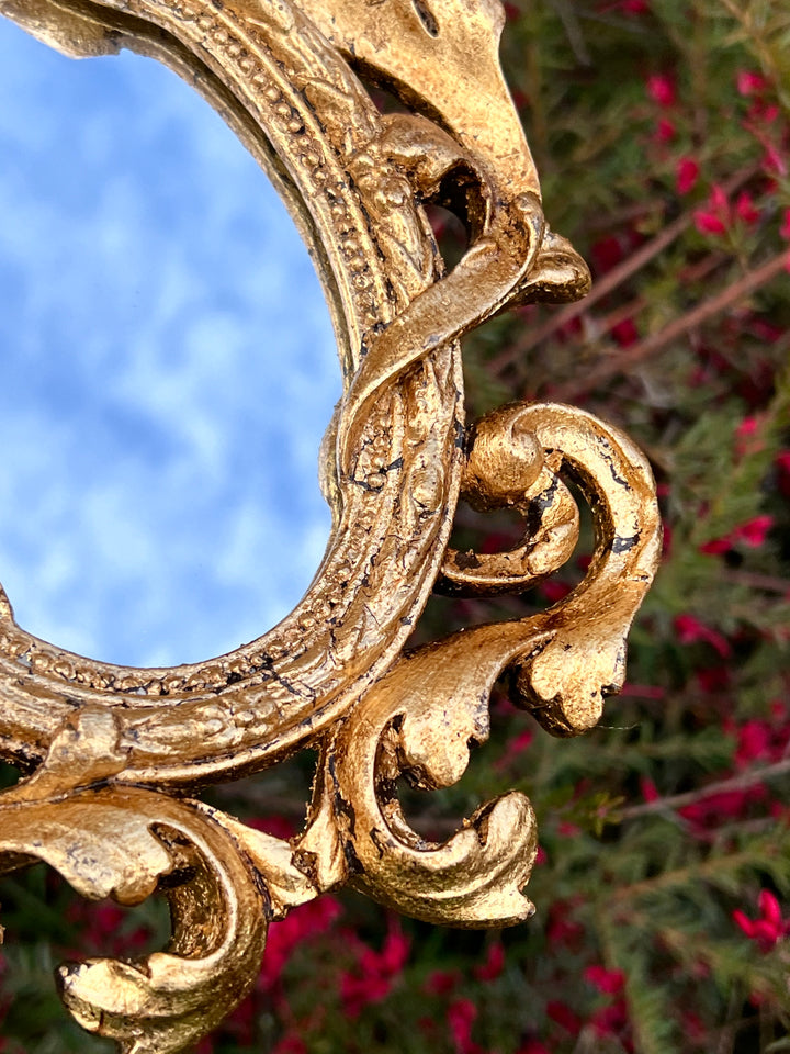 Specchietto dorato decoro fogliaceo misure 16x21