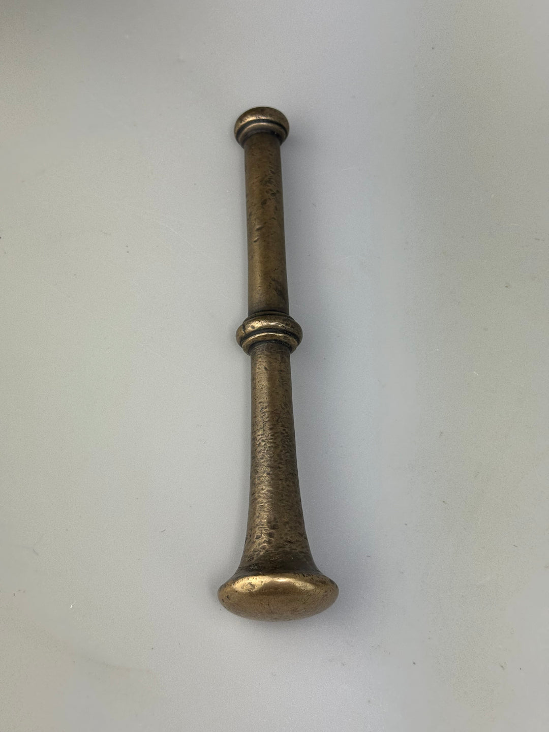 Mortaio in ottone con pestello vintage