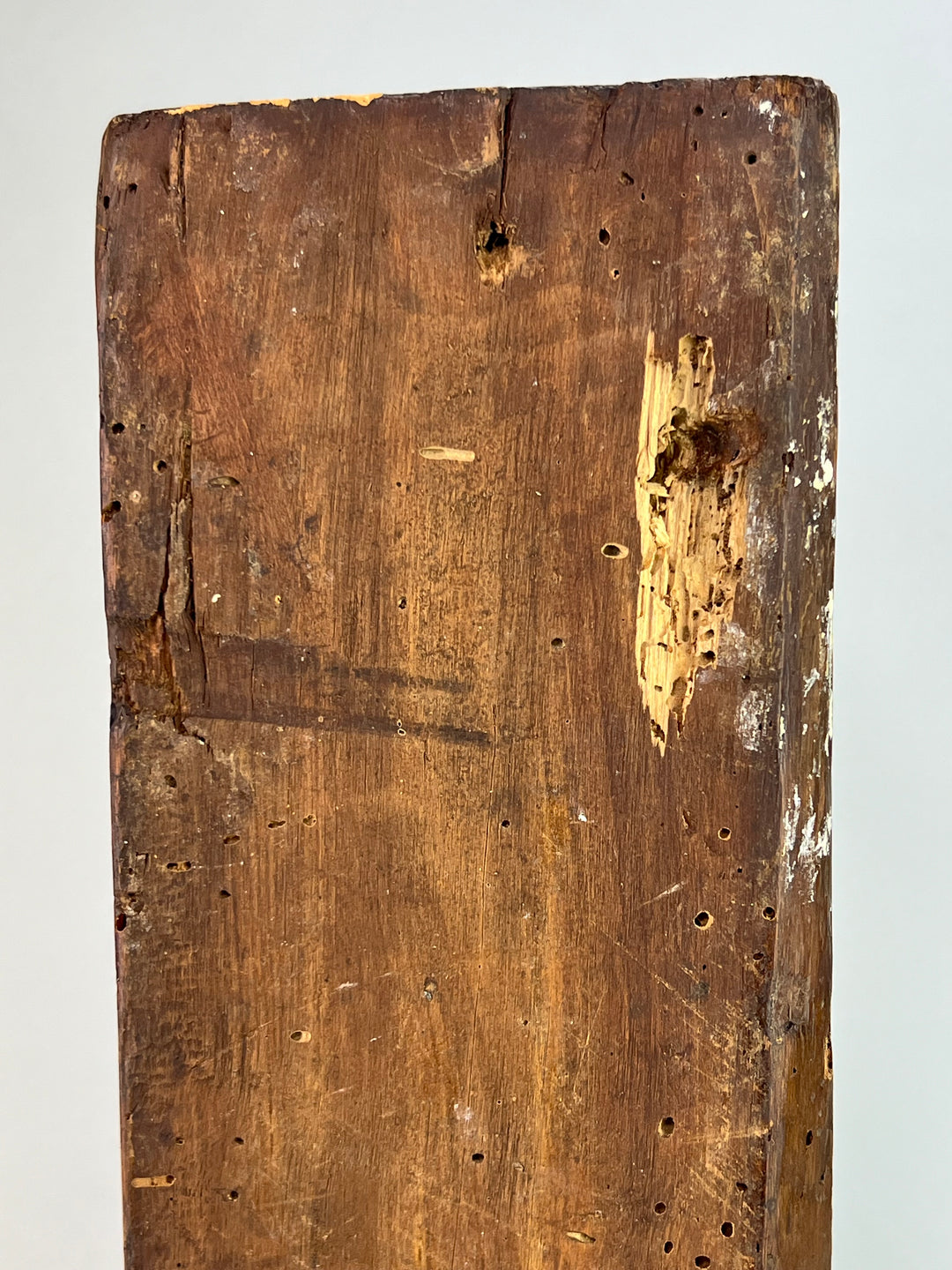 Coppia di capitelli in legno intagliati a mano elementi architettonici antichi
