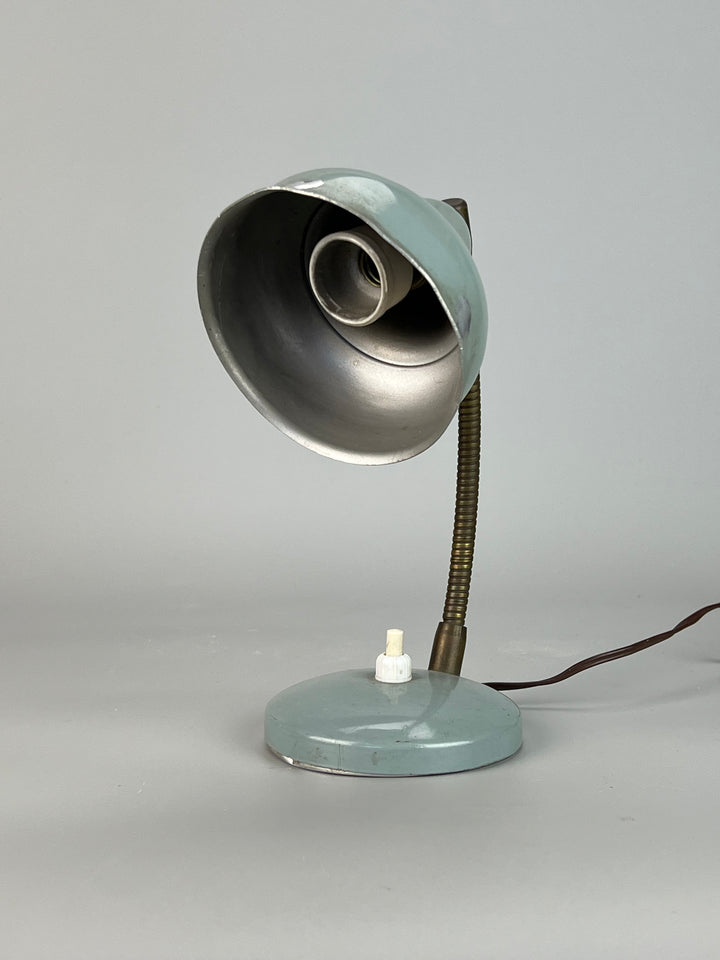 Piccola lampada da tavolo vintage metallo