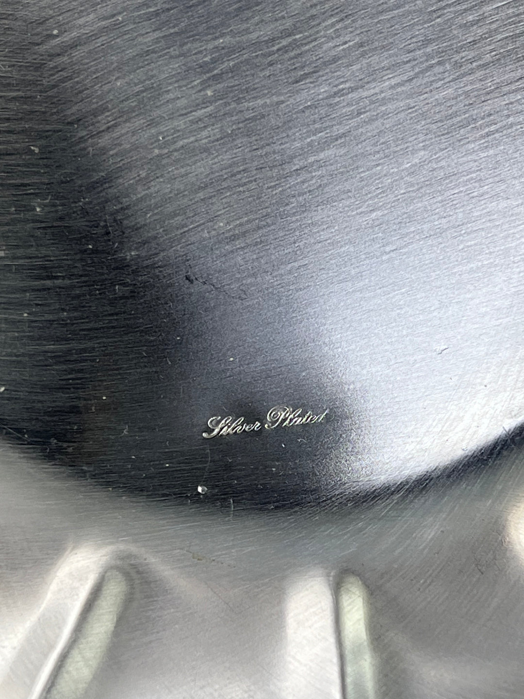 Centrotavola vintage in silverplate, Ciotola con coperchio e piatto coordinato