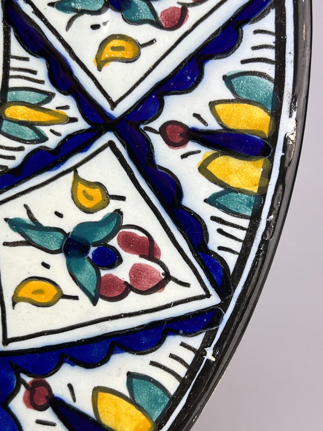 Piatto da parete in ceramica decorata stile marocchino Safi