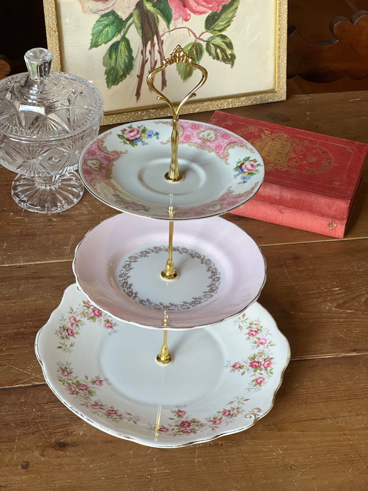 Alzata da dolce a tre piani porcellana inglese