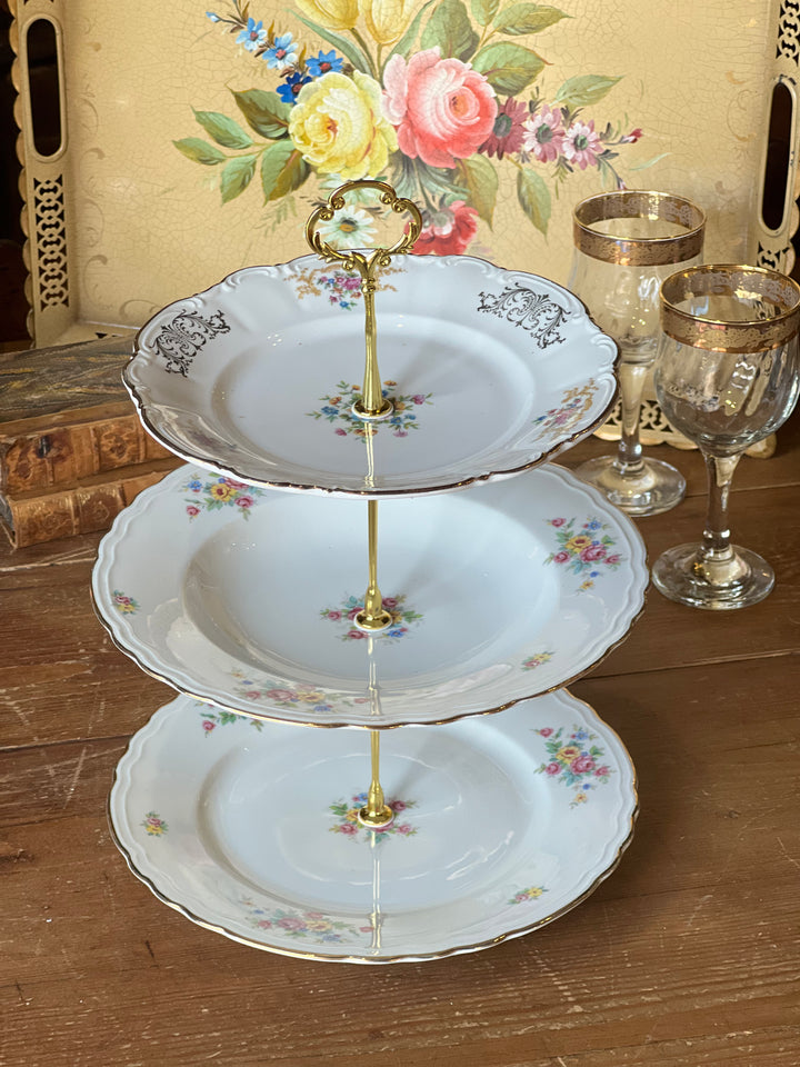 Alzata da dolce a tre piani porcellana inglese