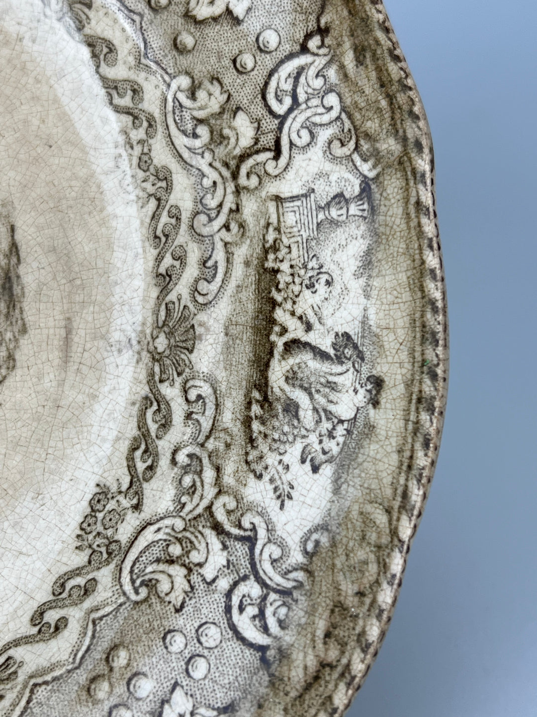 Piatto Antico J. & M.P. Bell & Co – Decoro Italian Lakes, Staffordshire