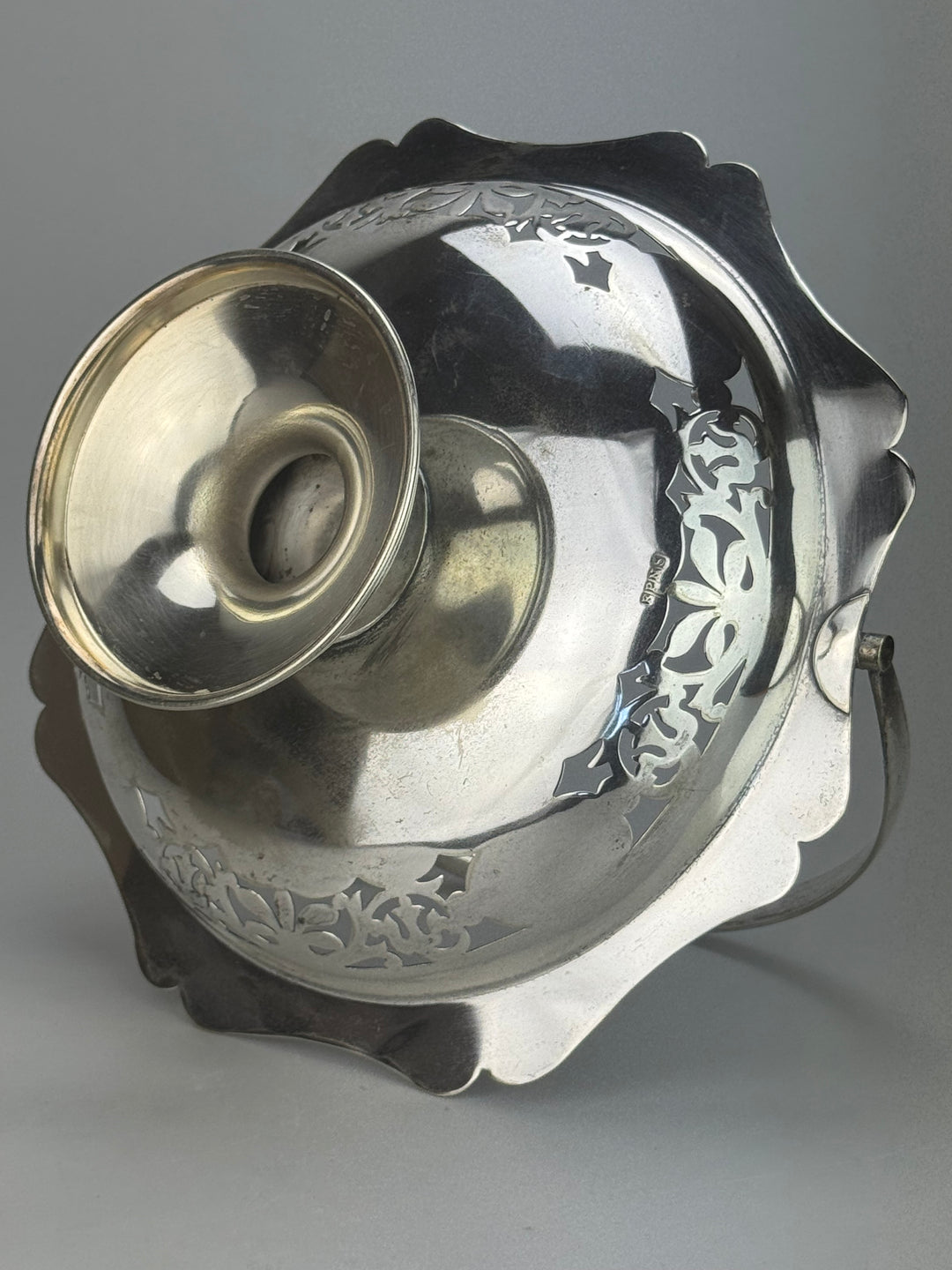 Centrotavola Cestino vintage in silverplate con dettaglio traforato