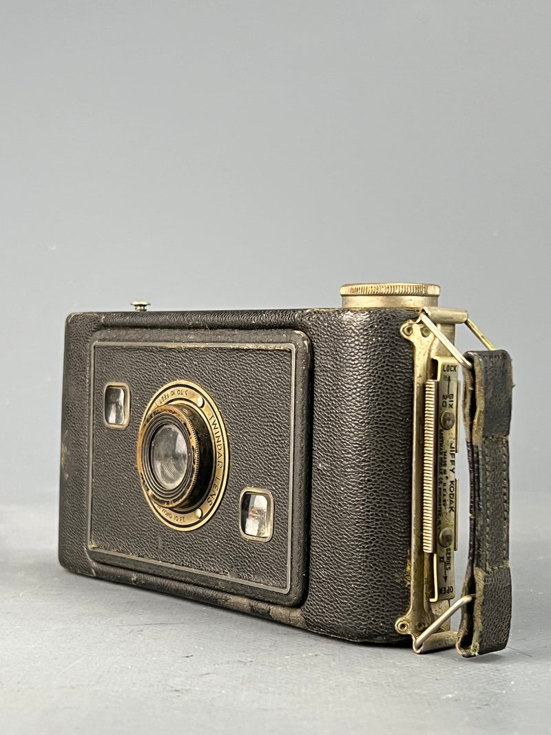 Macchina fotografica a soffietto Kodak Six 20 vintage