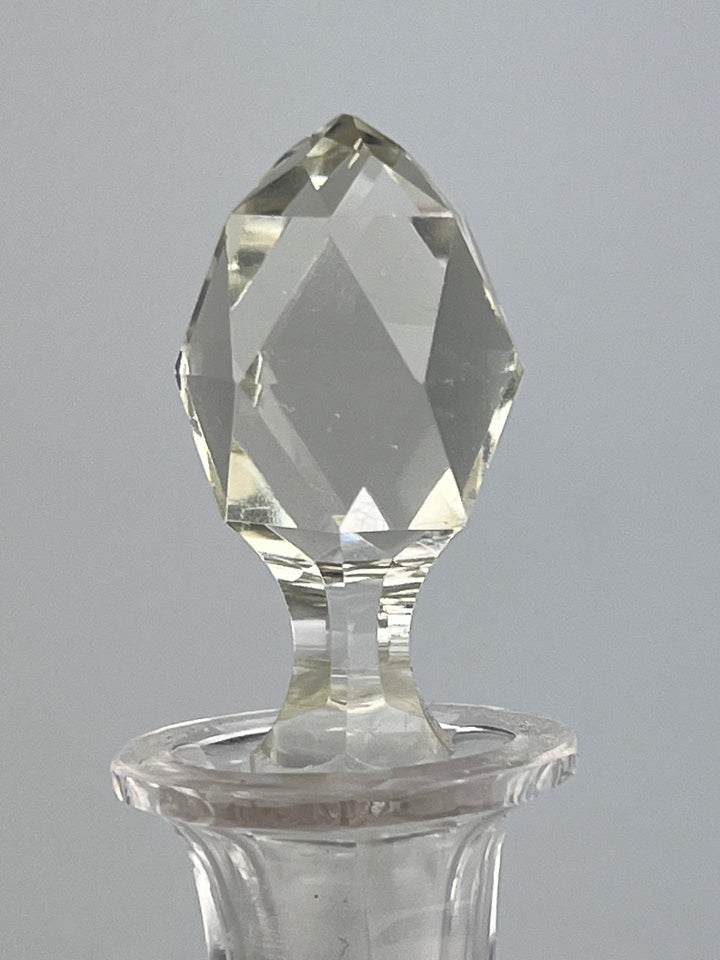 Coppia bottigliette da profumo in cristallo inciso con tappo molato vintage