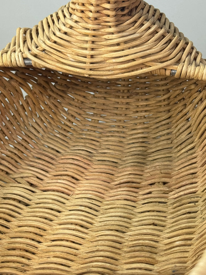 Cestino vintage in vimini a forma di anatra