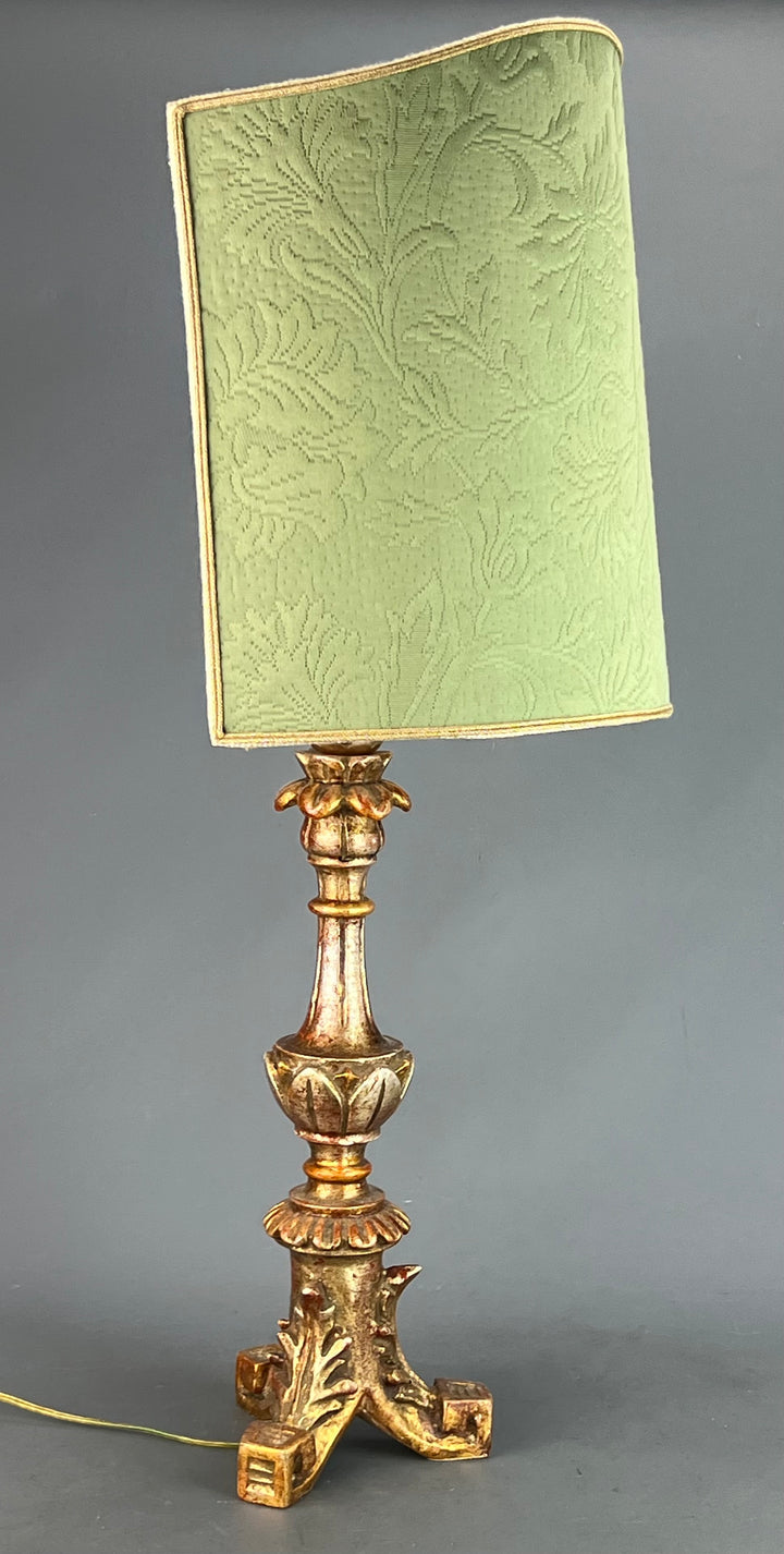 Lampada da tavolo legno dorato paralume verde