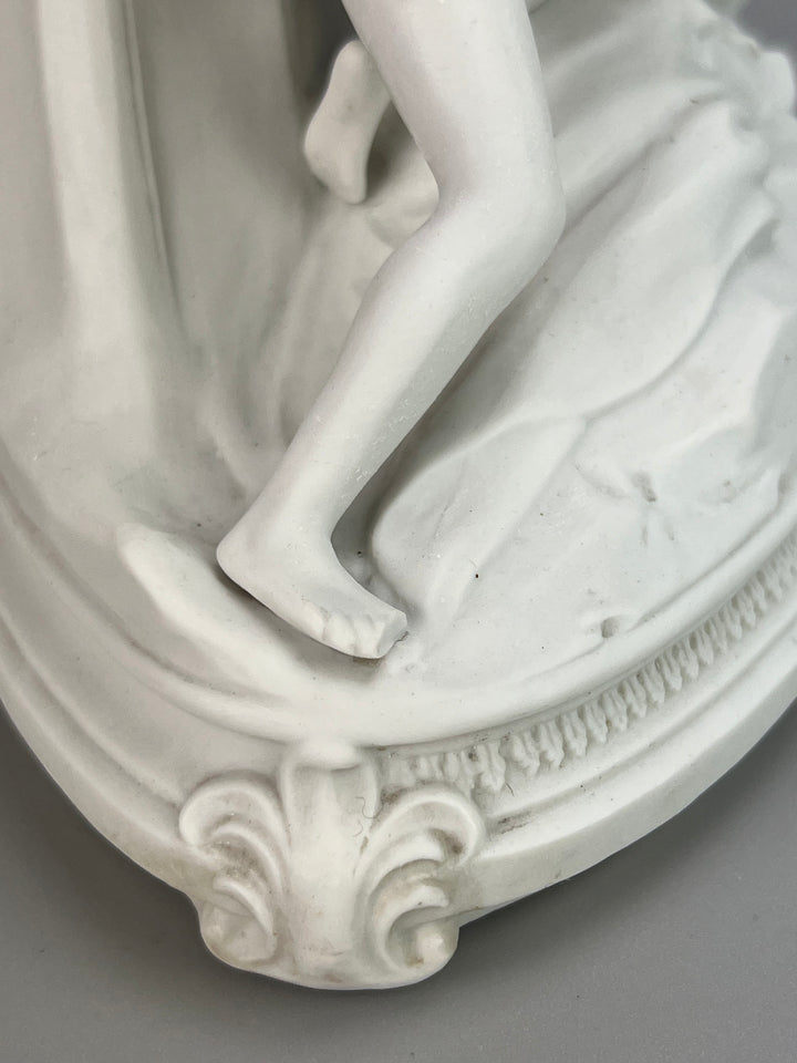 Orologio da Mensola in Biscuit – Scultura “Amore e Psiche” – Junghans (Germania)