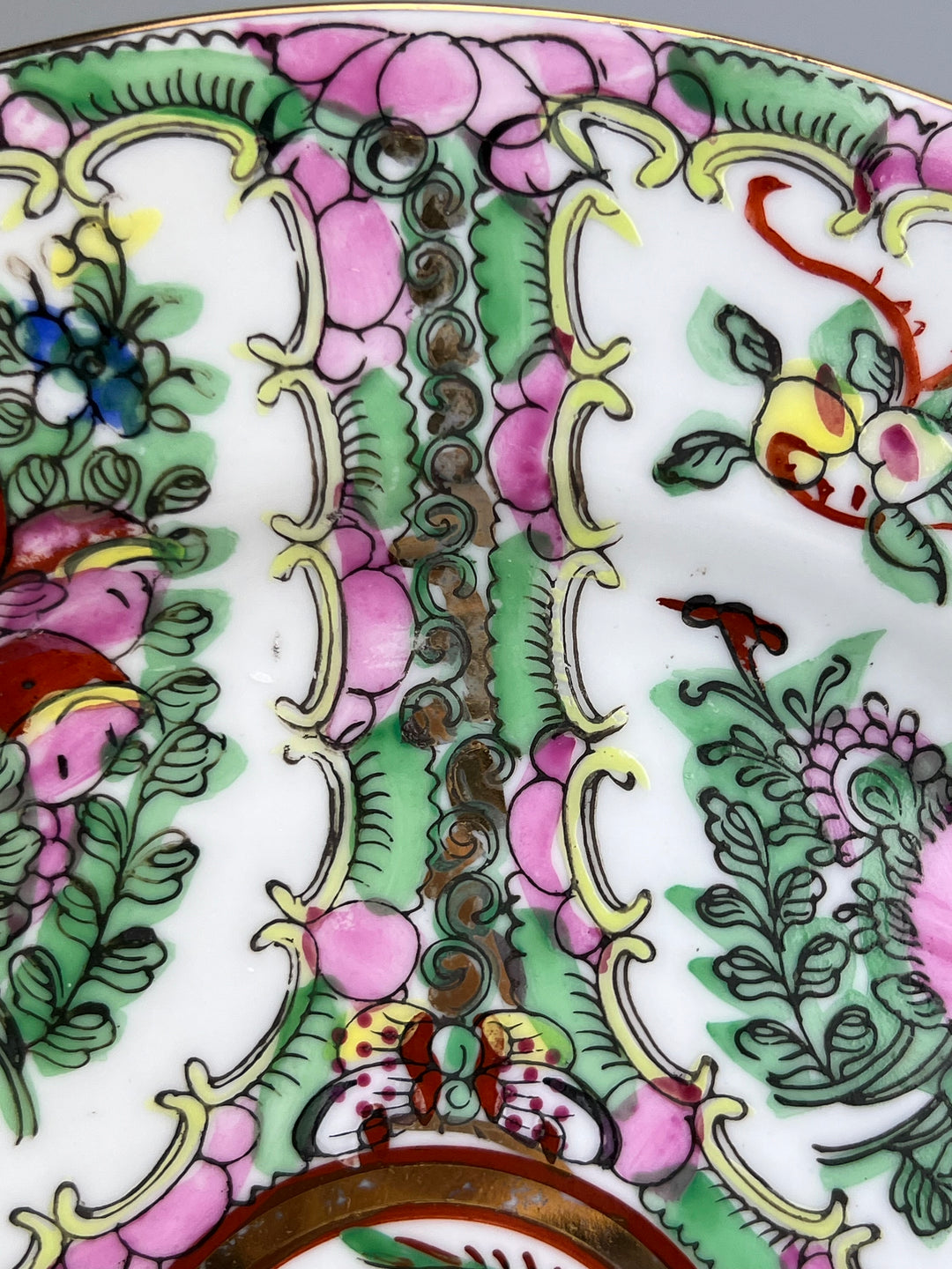 Piatto in porcellana giapponese decoro floreale