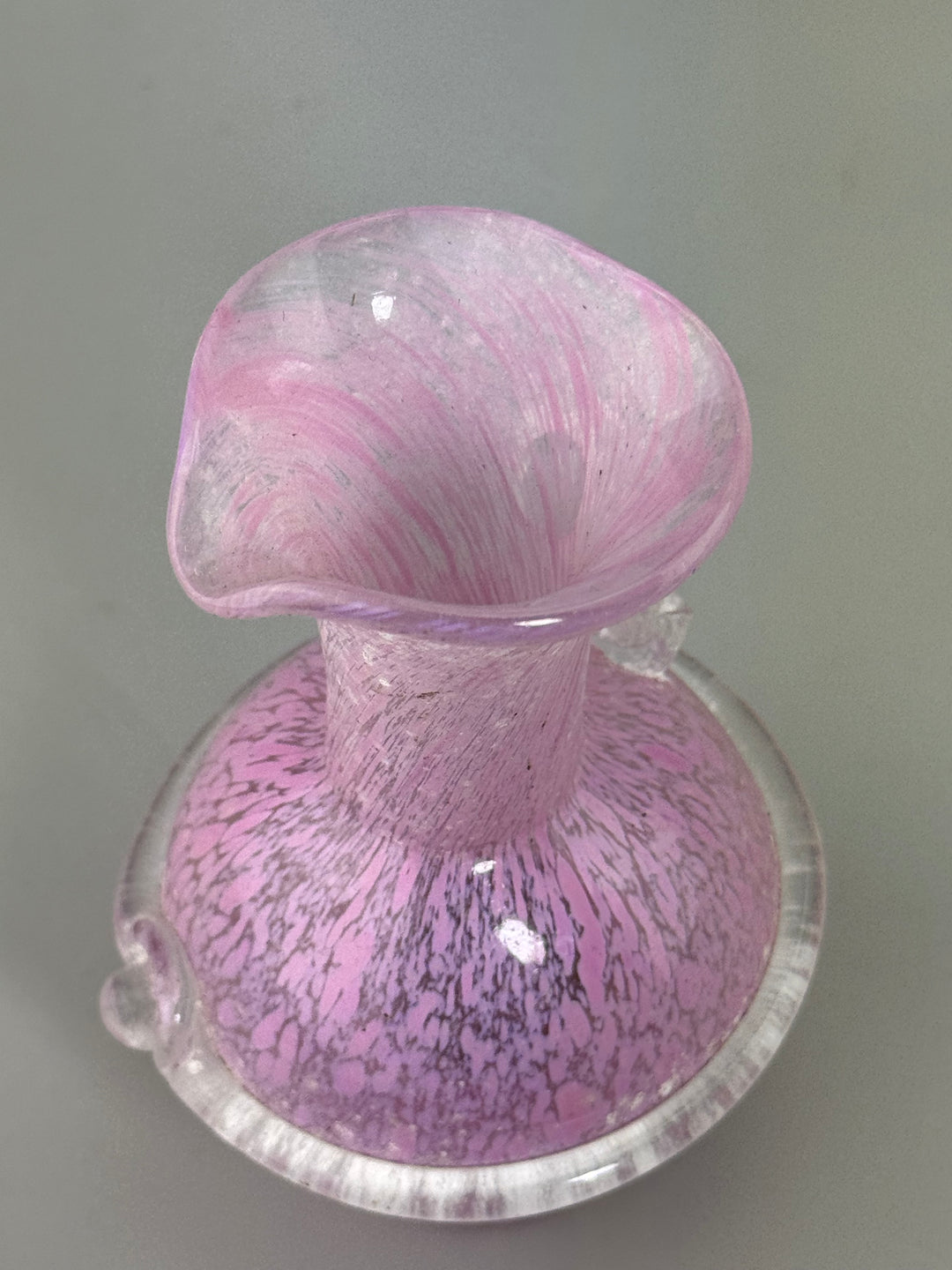 Vasetto in vetro di Murano rosa con manico vintage