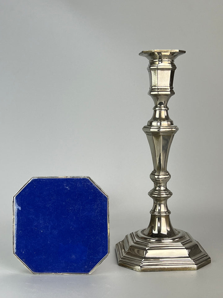 Coppia di Portacandele in Silverplated – Stile Classico a Base Ottagonale