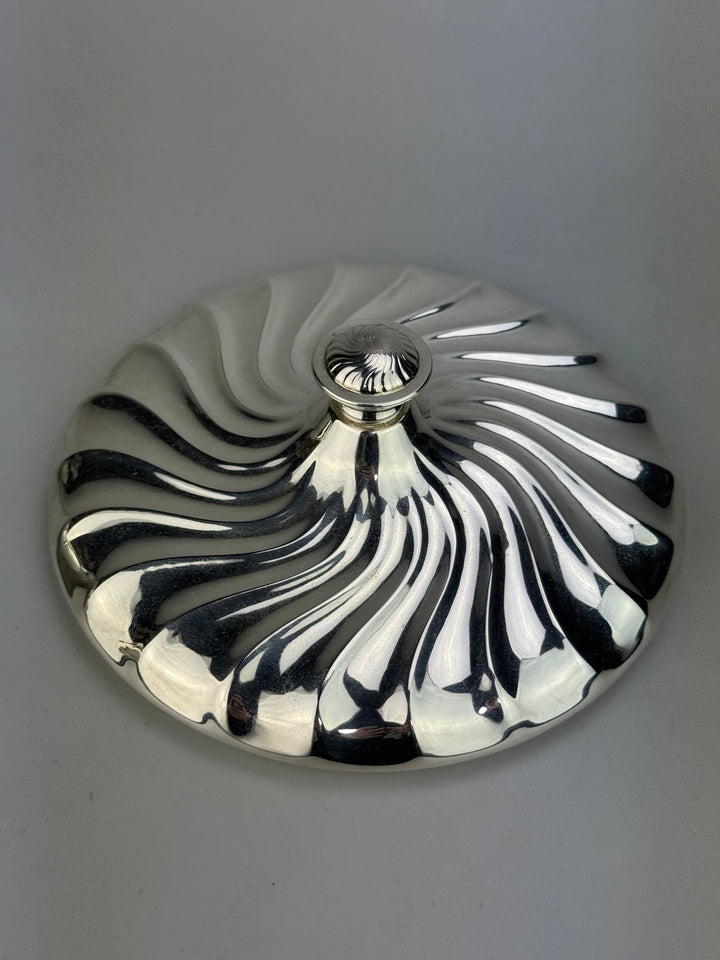 Scatola porta bon bon OLRI silverplated con coperchio