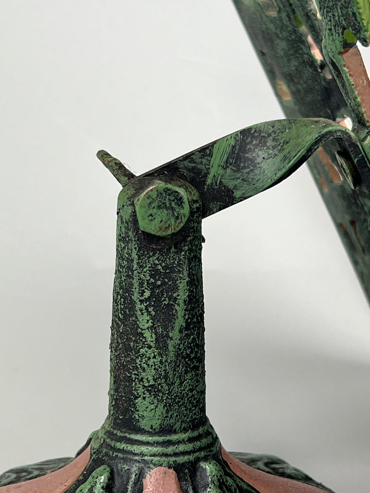 Leggio vintage in ghisa decorata scena con papere