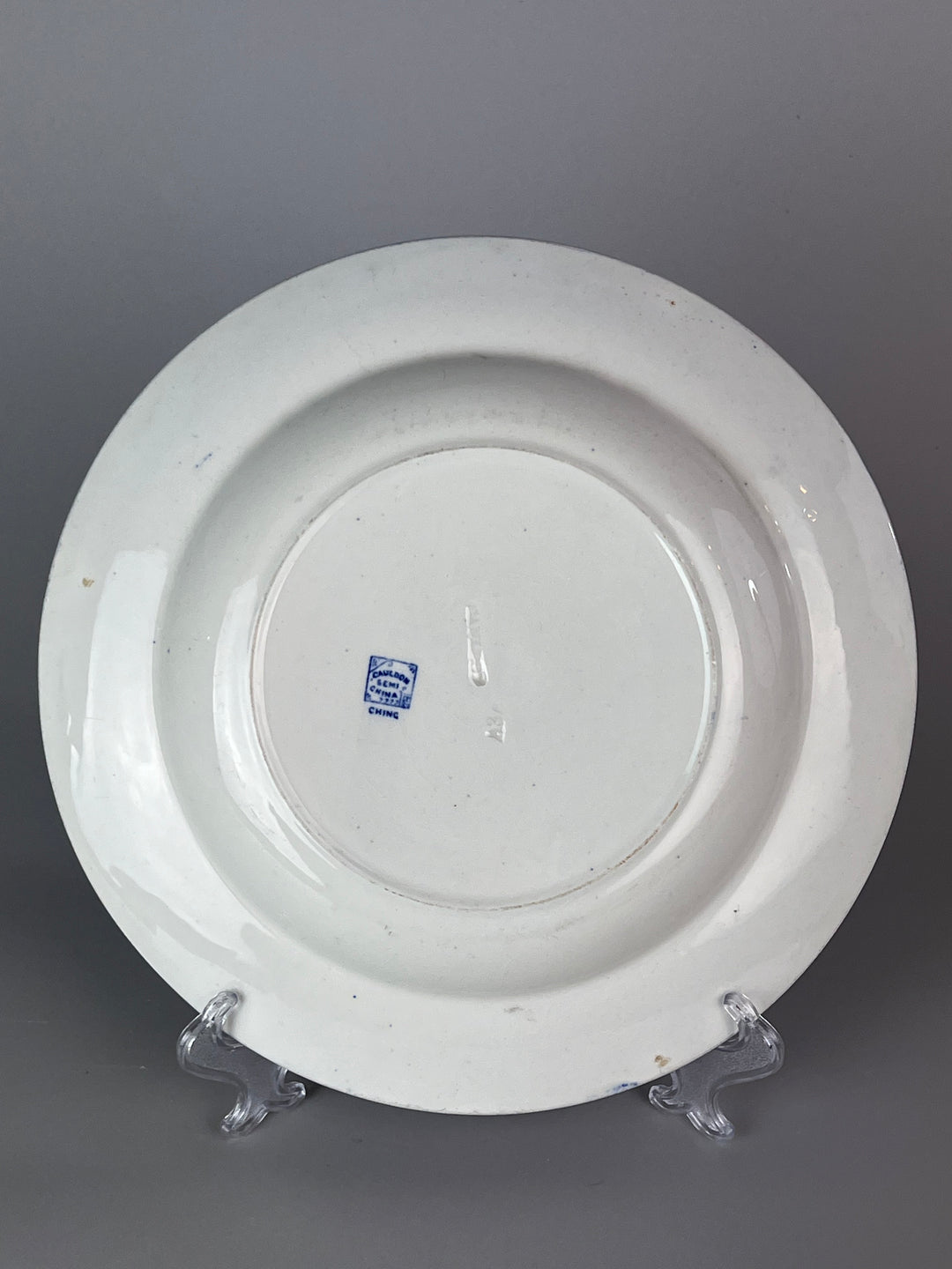 Piatto Cauldon Semi China – Willow Pattern Blu su Fondo Avorio