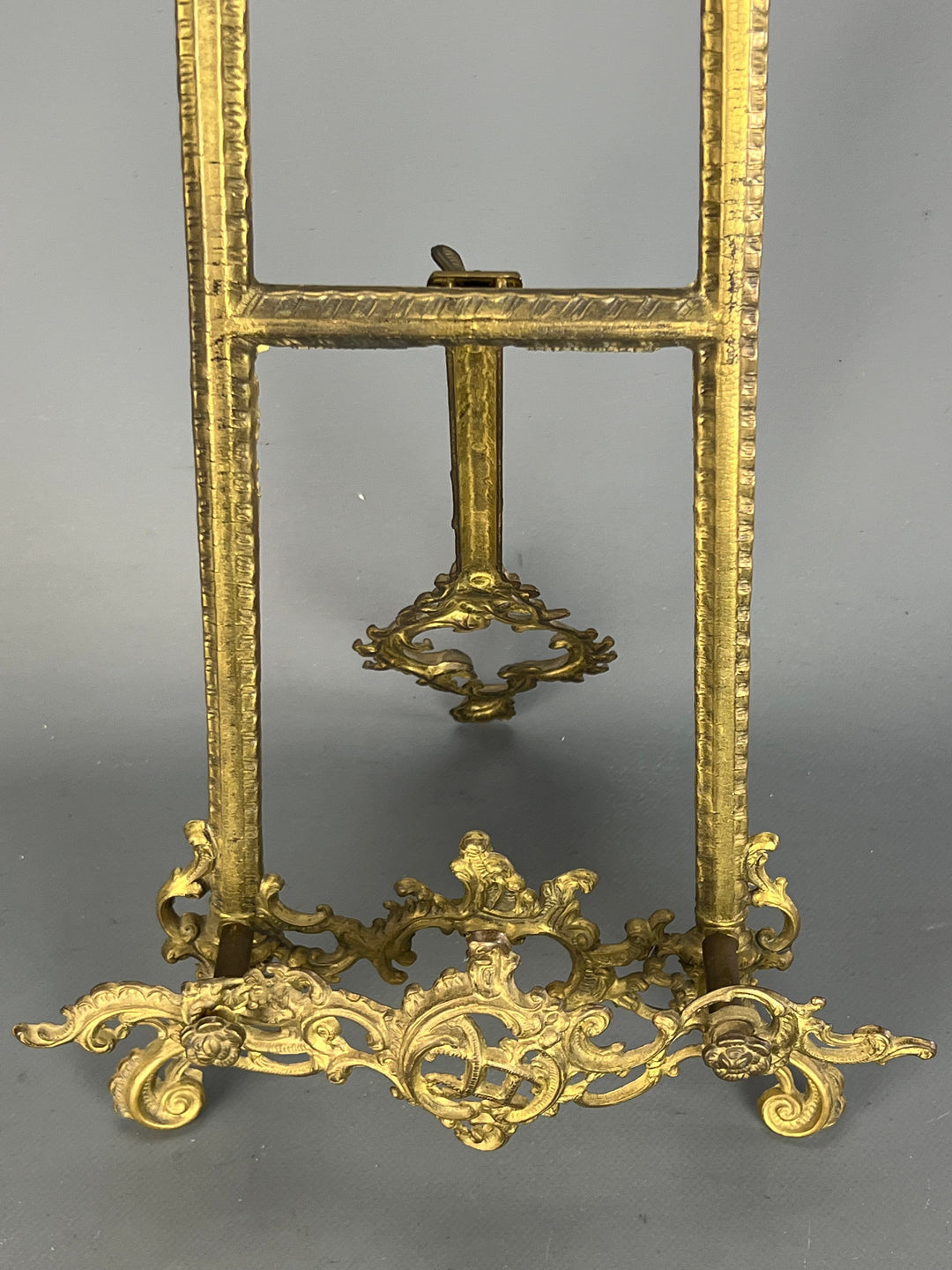 Cavalletto da tavolo ottone stile rococò vintage