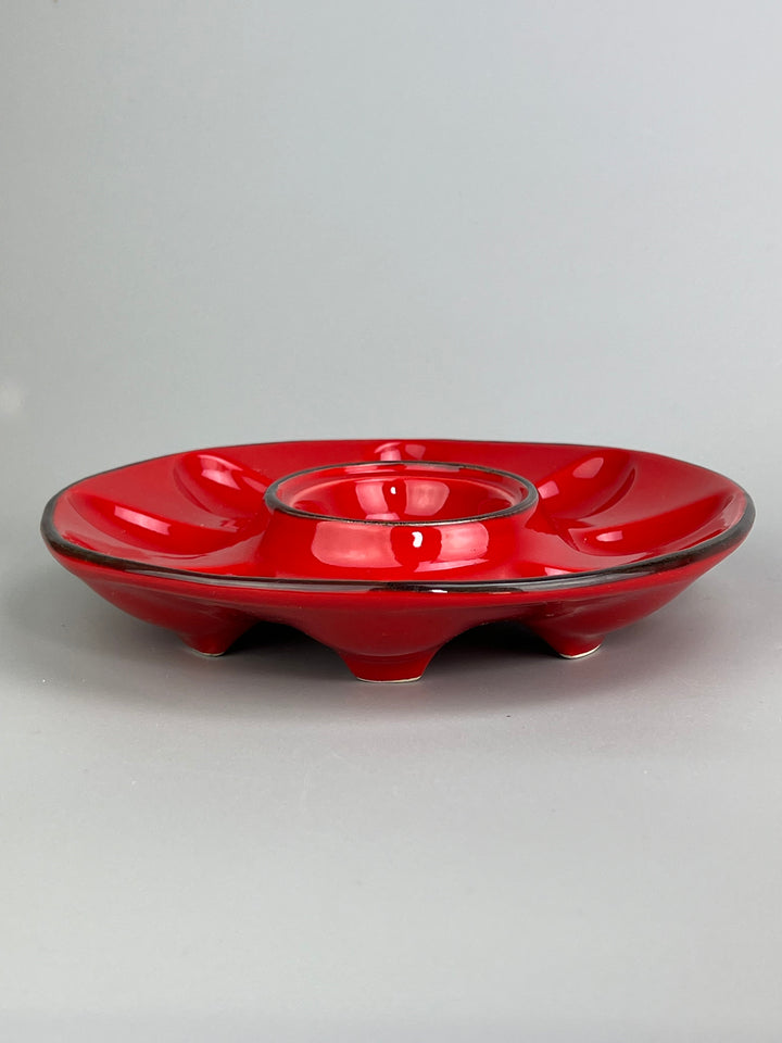 Piatto da portata per uova in ceramica rossa Ars Italica