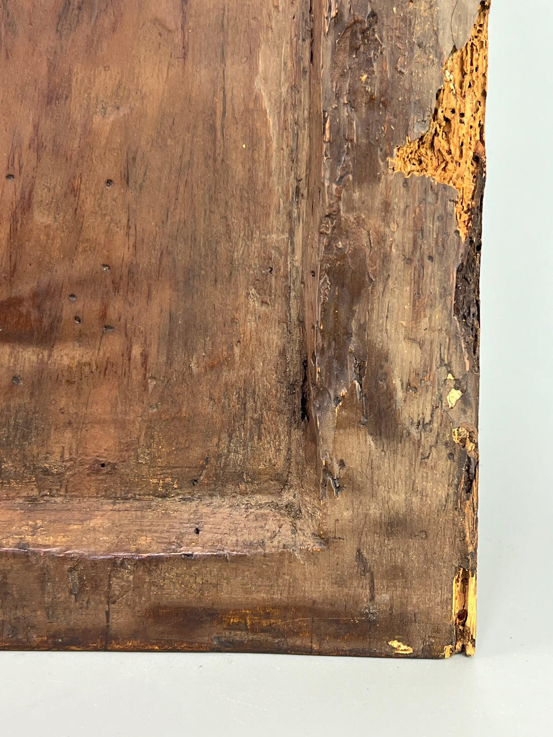 Coppia di capitelli in legno intagliati a mano elementi architettonici antichi