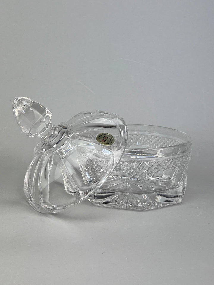 Porta bon bon in cristallo molato con coperchio