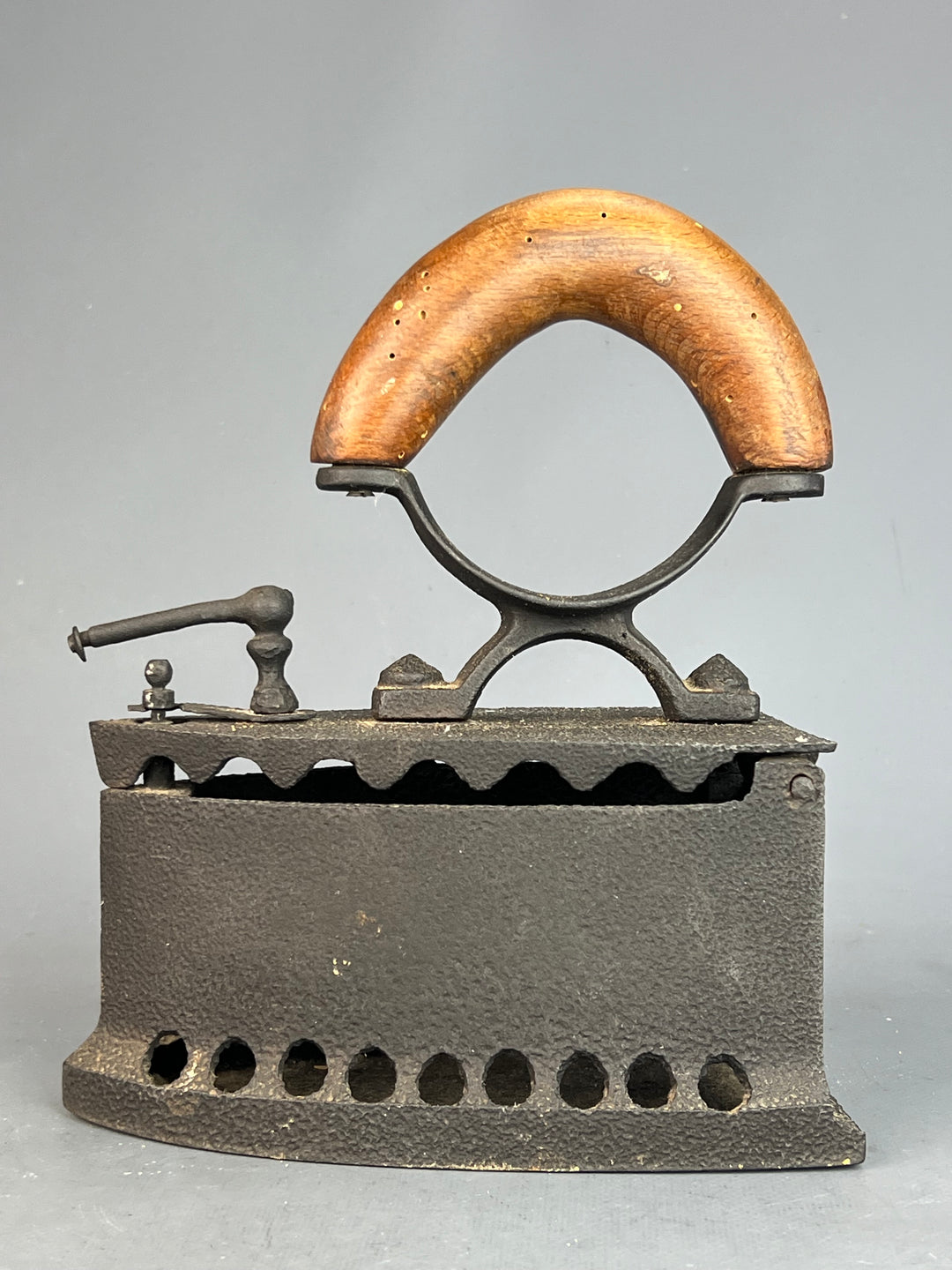 Antico Ferro da stiro ghisa e legno vintage