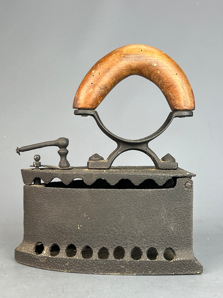 Antico Ferro da stiro ghisa e legno vintage