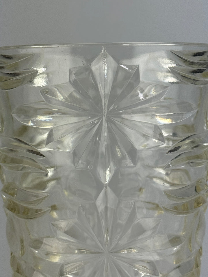 Vaso vintage in cristallo molato con motivo geometrico circolare anni ’60