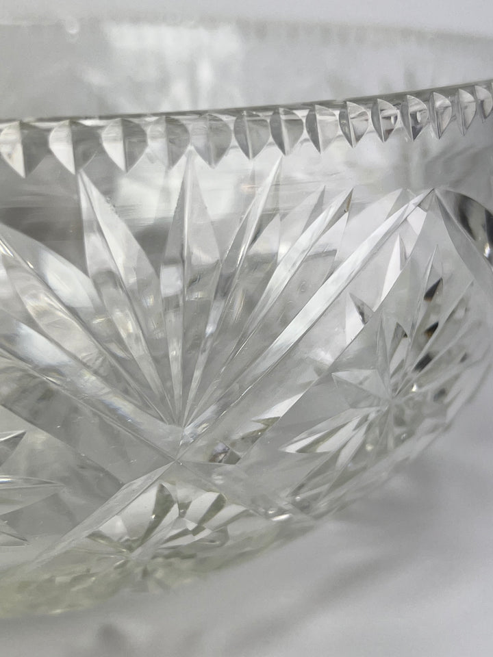 Ciotola centrotavola in cristallo molato decorazione a stella