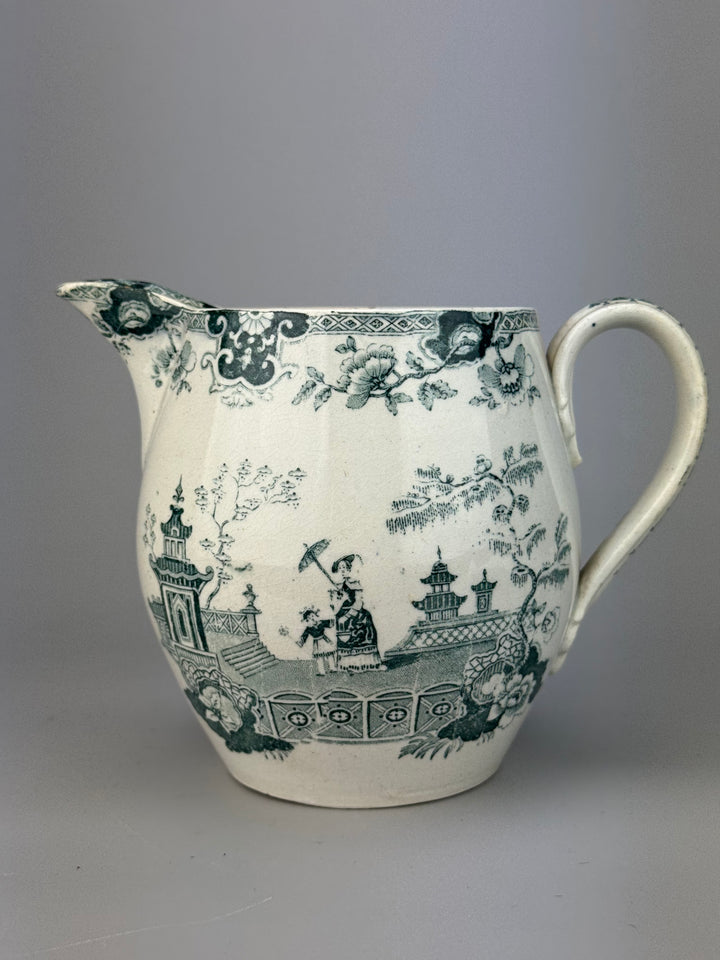Brocca in ceramica con decoro orientale verde