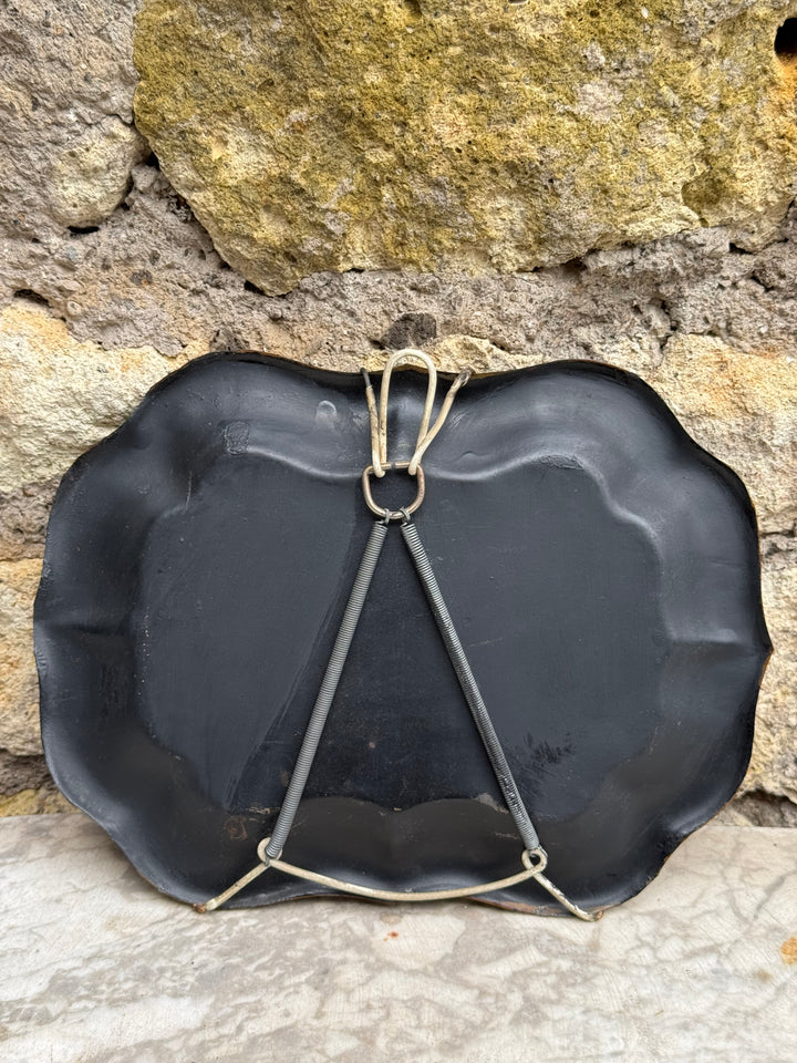 Set Vassoi vintage in metallo nero dipinti a mano con decorazioni floreali stile russo