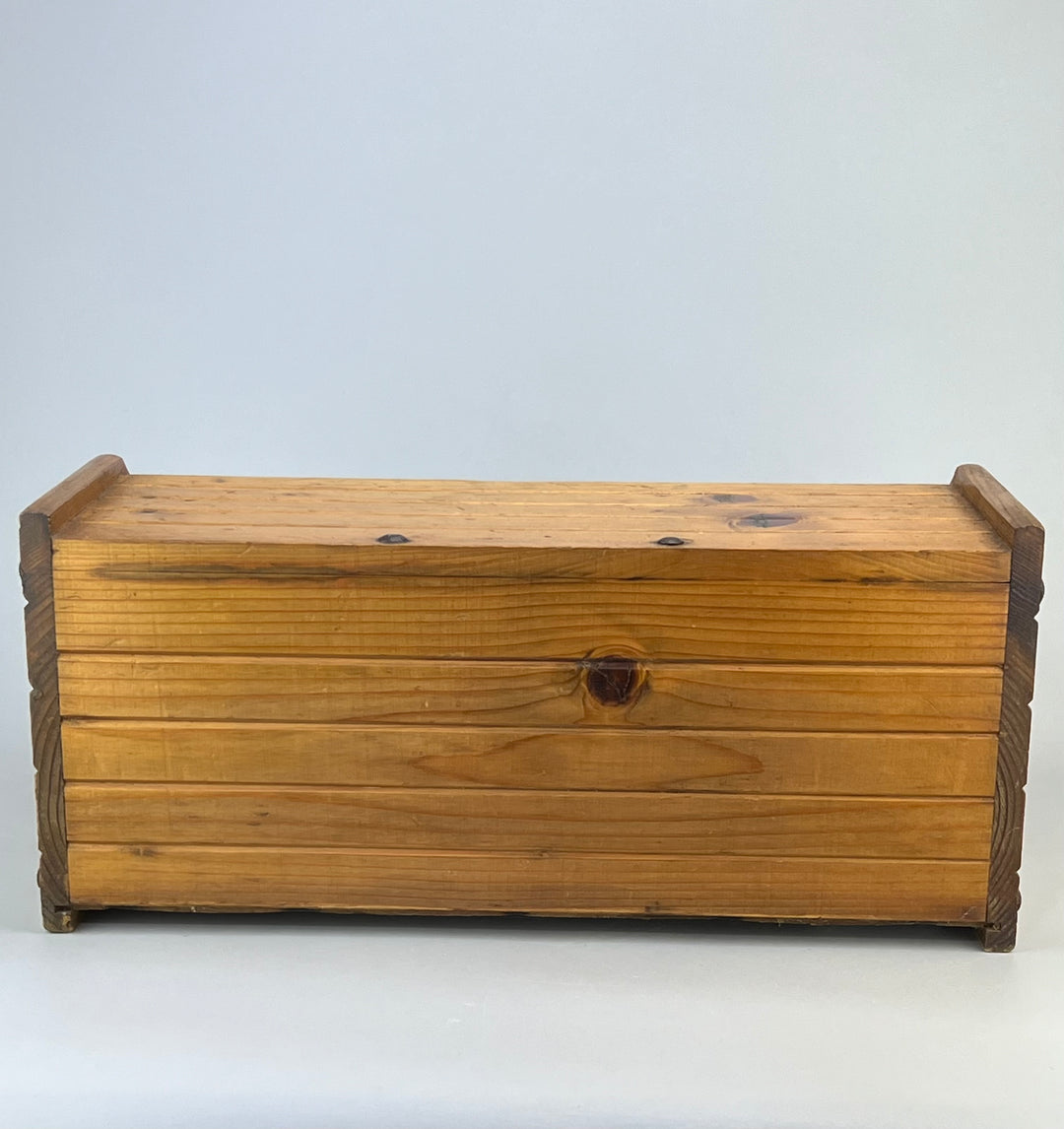 Portapane vintage in legno