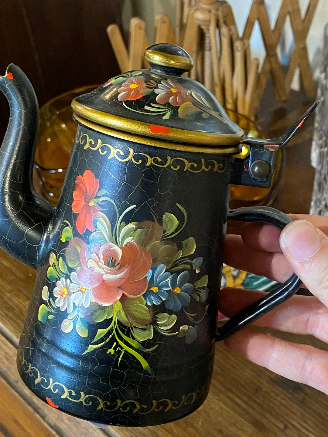 Caffettiera latta dipinta vintage