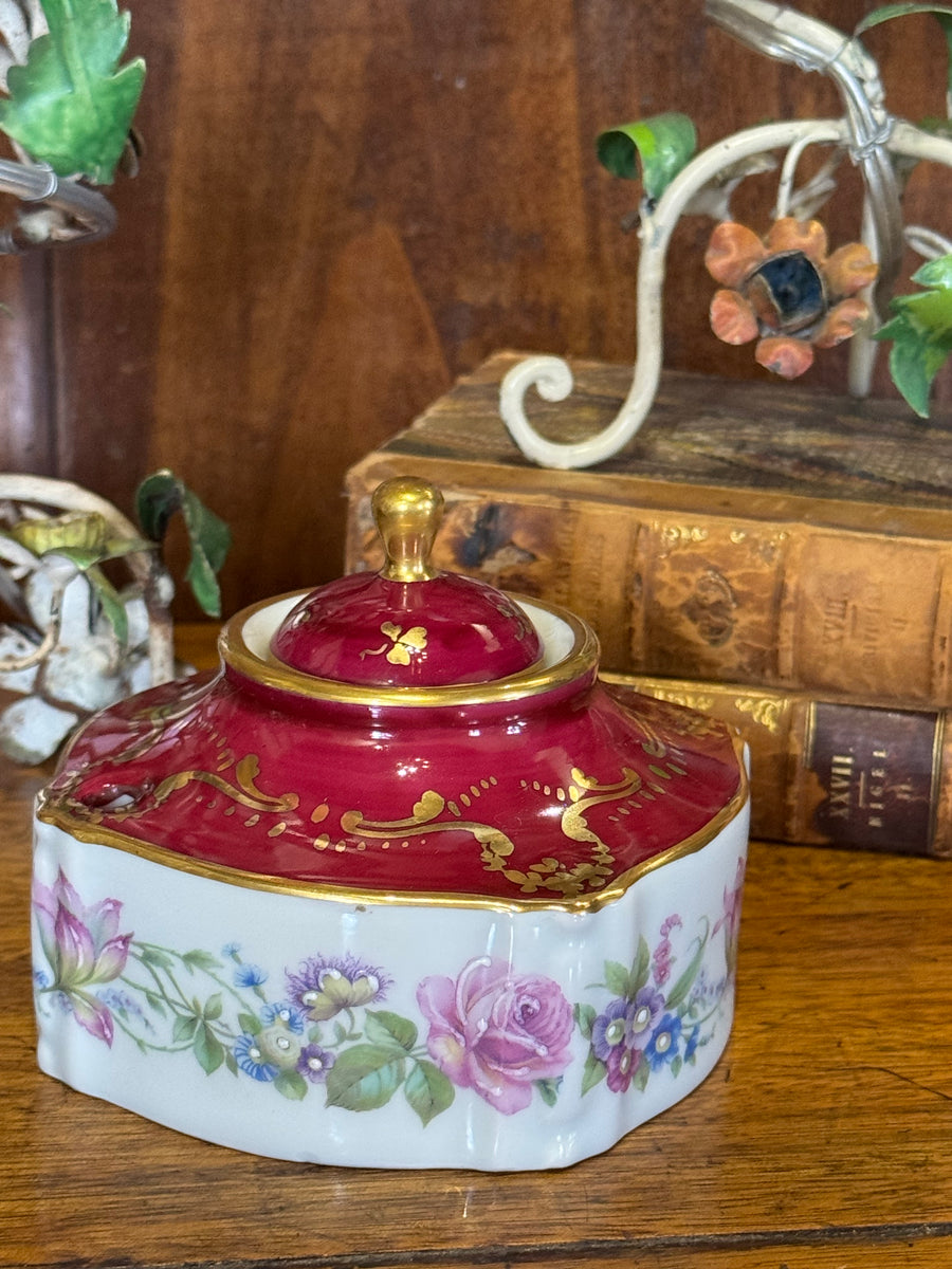 Calamaio vintage in porcellana Limoges bordeaux con decorazioni oro e motivo floreale policromo