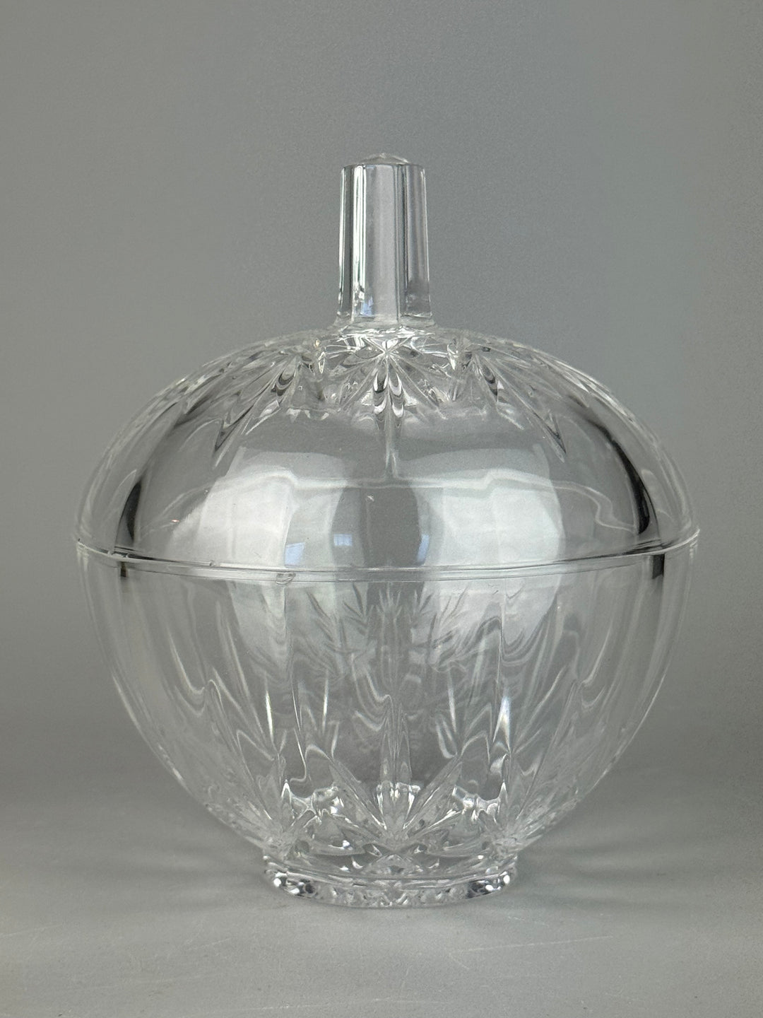 Scatola porta bon bon vintage in vetro trasparente decorato con coperchio