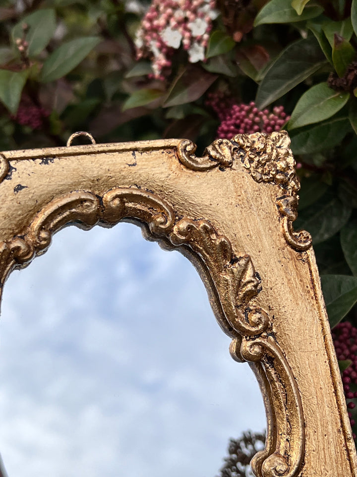 Specchietto dorato angoli a decoro floreale misure 16x12
