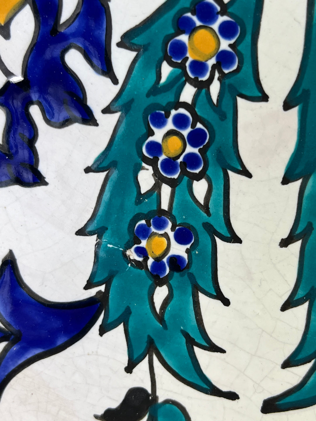 Piatto da parete in ceramica dipinta a mano decoro floreale ispirazione Safi