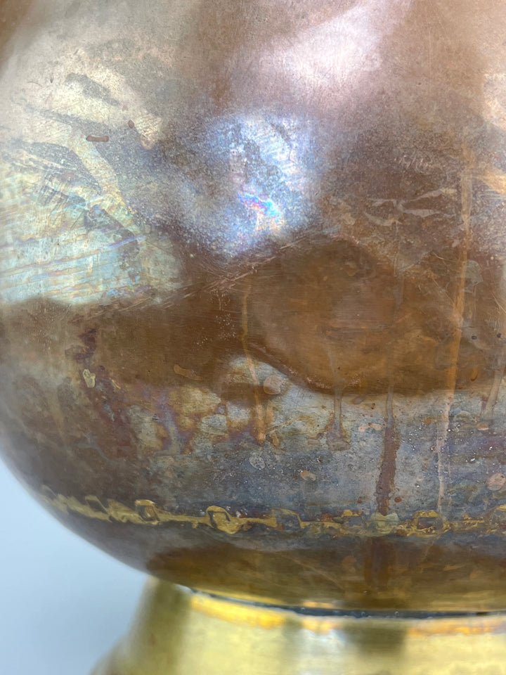 Versatoio in rame per carbone con manici in porcellana decorata